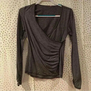 Lululemon Black & Grey Long Sleeve